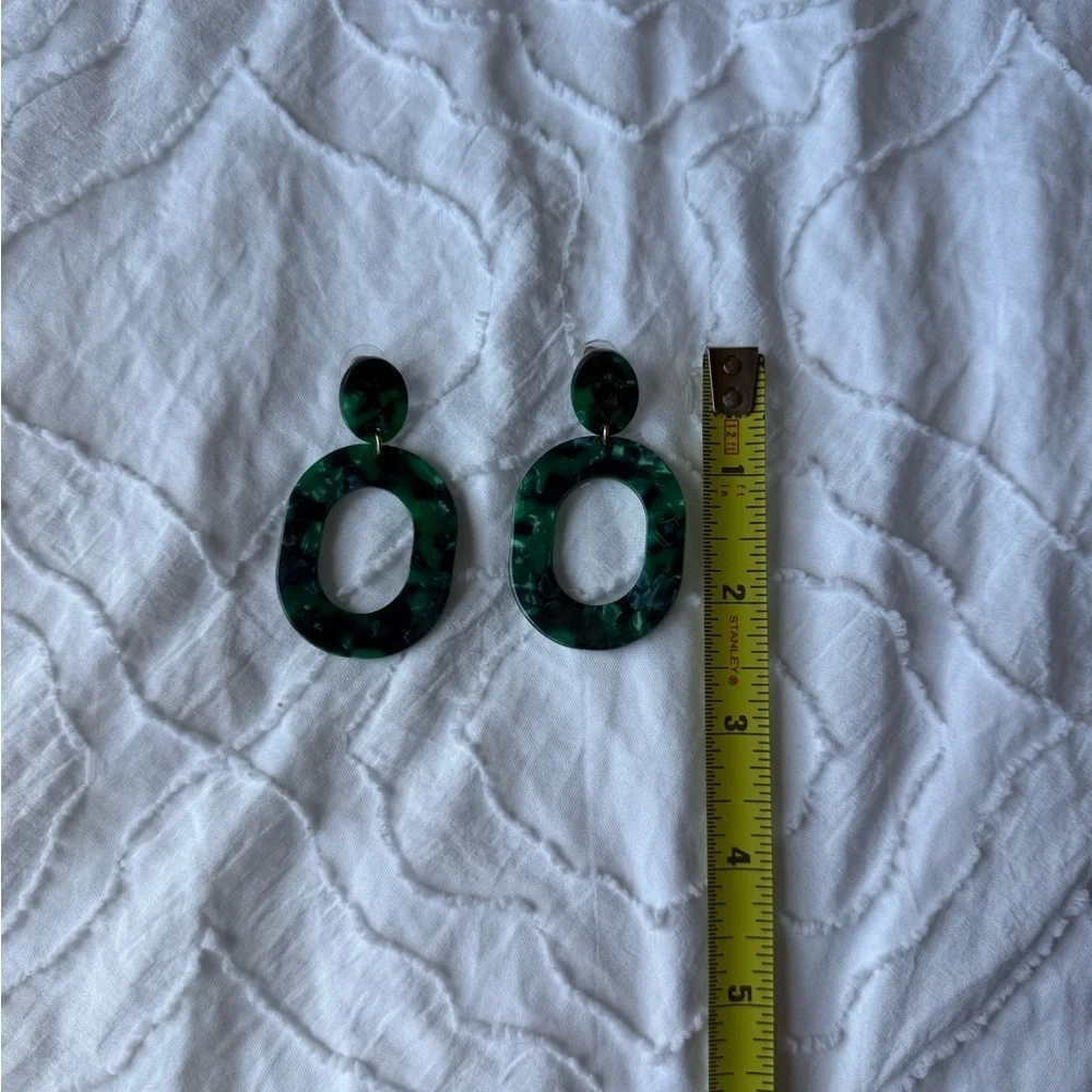 Elegant Green Oval Drop Dangle Earrings Marble Design